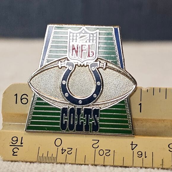 Peter David 2003 Y2K NFL Football Indianapolis Colts Lapel/Hat Pin - Picture 3 of 7